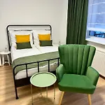 Ostoja Pod Szrenica Bed and Breakfast 3*