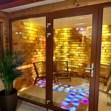 Bed and Breakfast Ostoja Pod Szrenica 3*