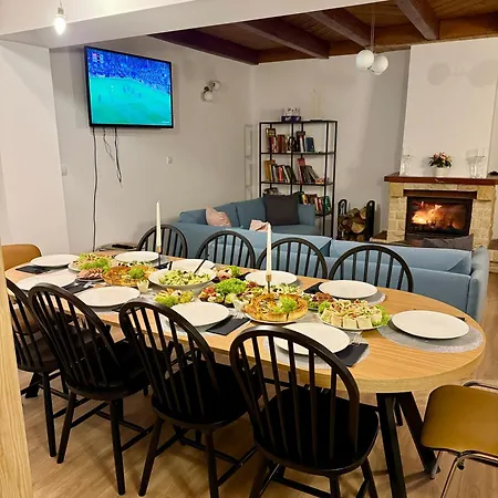 Ostoja Pod Szrenica Bed & Breakfast 3*