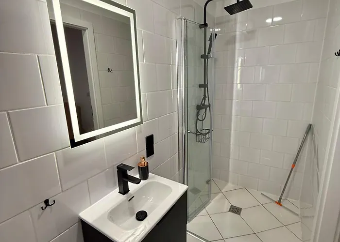 Ostoja Pod Szrenica Bed and Breakfast 3*