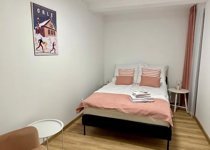 Ostoja Pod Szrenica Bed and Breakfast 3*